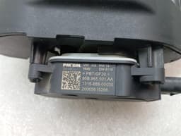 PORSCHE Porsche Taycan 9J 9J1121753C radiator grille shutter FAULTY — thumbnail 8