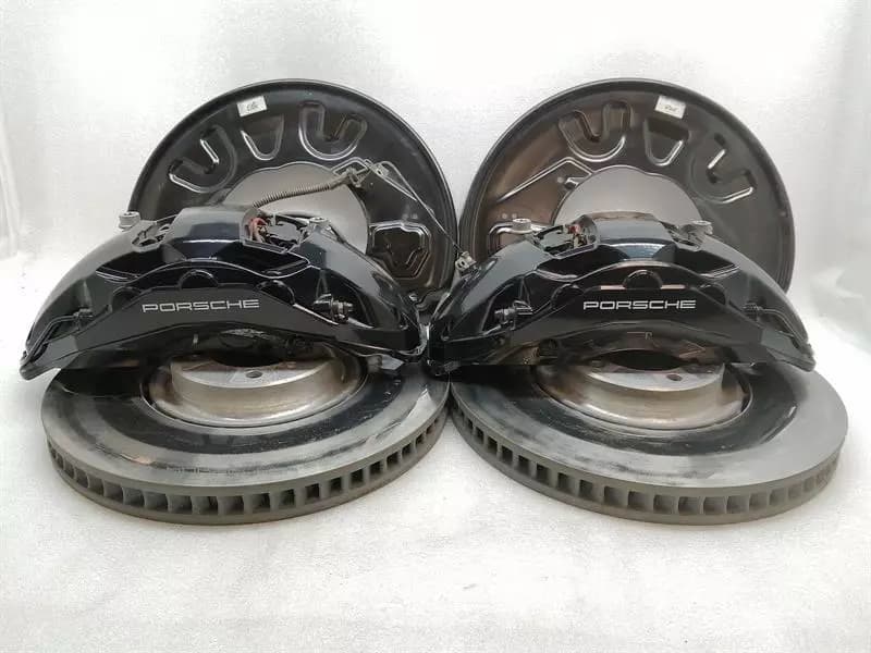 PORSCHE Porsche Taycan 9J AKEBONO Front Set 9J1615124E Braking System Front PSCB