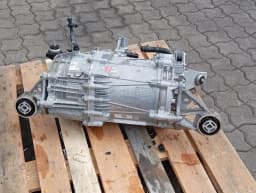 PORSCHE Porsche Taycan 9J Front Axle Drive 9J1901131C Engine EBG Electric Drive Front — thumbnail 4