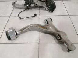 PORSCHE Porsche Taycan 9J Left Front Hub 9J1407245B Wheel Bearing Housing Front Left — thumbnail 10