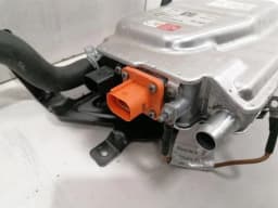 PORSCHE Porsche Taycan 9J High Voltage Heating (PTC) 9J1963507C High Voltage Heater — thumbnail 7