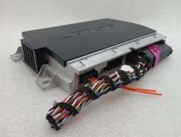 PORSCHE Porsche Taycan 9J Audio Amplifier 9J1035223D Bose Amplifier Bose — thumbnail 2