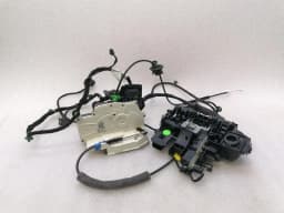PORSCHE Porsche Taycan 9J door lock 9J1839885 rear left door lock rear left — thumbnail 6