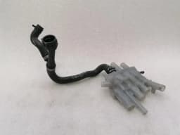 PORSCHE Porsche Taycan 9J cooling pipe 9J1121187D cooling water hose hose — thumbnail 1