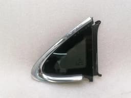 PORSCHE Porsche Taycan 9J right rear glass 9J1845298R door glass rear RH damaged — thumbnail 8