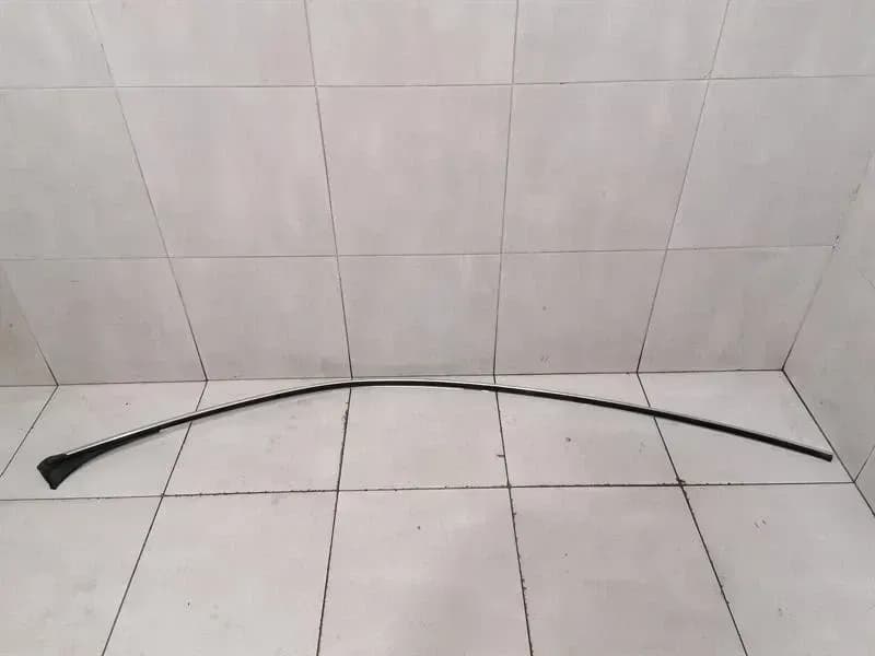 PORSCHE Porsche Taycan 9J Body Moulding 9J1853261 Bar