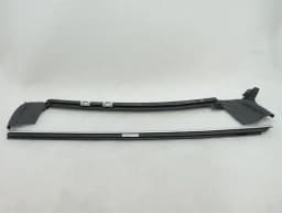 PORSCHE Porsche Taycan 9J Door Seal Window Slot 9J1839475D Door Seals — thumbnail 1