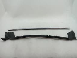 PORSCHE Porsche Taycan 9J Door Seal Window Slot 9J1839475D Door Seals — thumbnail 3
