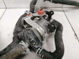 PORSCHE Porsche Taycan 9J additional cooling pump 9J1965567D coolant pump pump — thumbnail 2