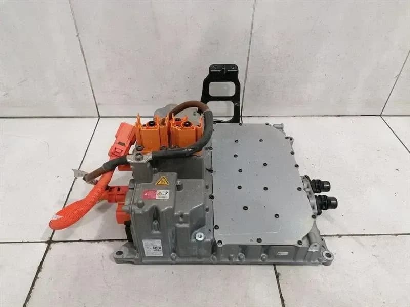 PORSCHE Porsche Taycan 9J Voltage Converter HV BOOSTER HIGH 9J1915539AQ Control Unit