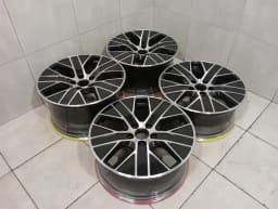 PORSCHE Porsche Taycan 9J Alloy Wheel Set 9J1601025J Alloy Wheel 9Jx20 ET54 11Jx20 ET60 SET — thumbnail 4