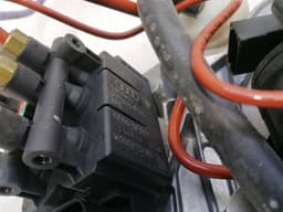 PORSCHE Porsche Taycan 9J Air Suspension Pump 9J1616006D Supercharger Air Suspension — thumbnail 10