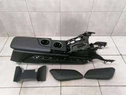 PORSCHE Porsche Taycan 9J console RHD center console console right hand drive — thumbnail 1