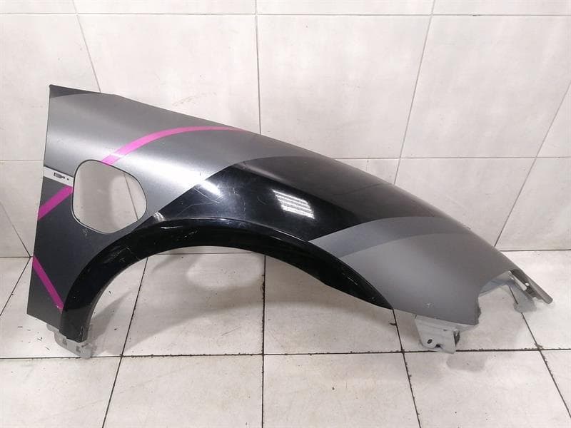 Porsche Taycan 9J Right Wing 9J1821102AY WITH POWER DOOR Front Right Fender