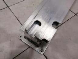 PORSCHE Porsche Taycan 9J rear bumper beam 9J1803184C rear bumper carrier — thumbnail 7