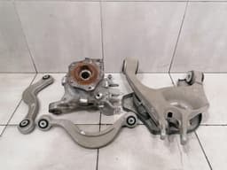 PORSCHE Porsche Taycan 9J Left Rear Hub 971505435J Wheel Bearing Housing Rear Left — thumbnail 1