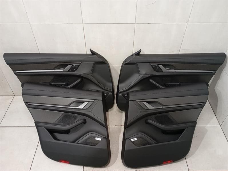 PORSCHE Porsche Taycan 9J door card set carbon 9J1837019B door panel set turbo S