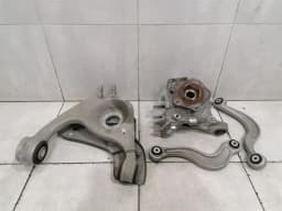 PORSCHE Porsche Taycan 9J Right Rear Hub 971505436J Wheel Bearing Housing Rear Right SET — thumbnail 1