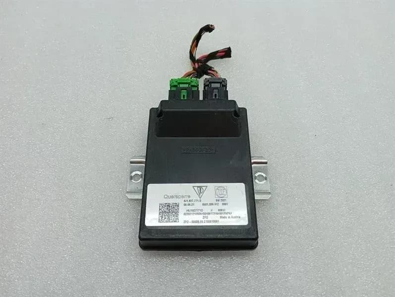 PORSCHE Porsche Taycan 9J electronic module 9J1927771D control unit differential locks