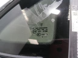 PORSCHE Porsche Taycan 9J Right Rear 1/4 Glass 9J1845298AE Door Glass 1/4 Rear RH — thumbnail 7