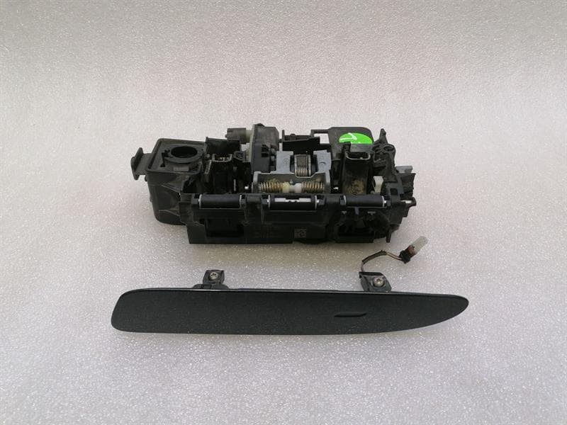 PORSCHE Porsche Taycan 9J door handle 9J1837885B FL door handle