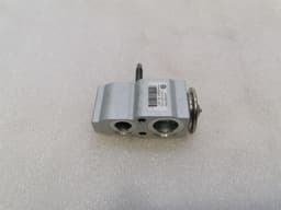 MERCEDES-BENZ Mercedes EQA H243 EQA350 A2478307800 A/C * EXPANSION VALVE — thumbnail 5