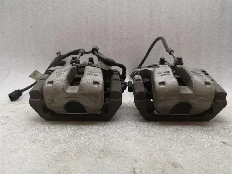 TESLA Tesla Model 3 RWD Rear Brake Caliper Set 1044624-00-J Brake Caliper Rear Set