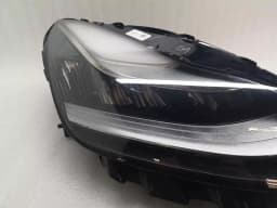TESLA TESLA MODEL 3 STANDARD RANGE RIGHT HEADLIGHT 1077380-00-C RIGHT HAND DRIVE RHD — thumbnail 2
