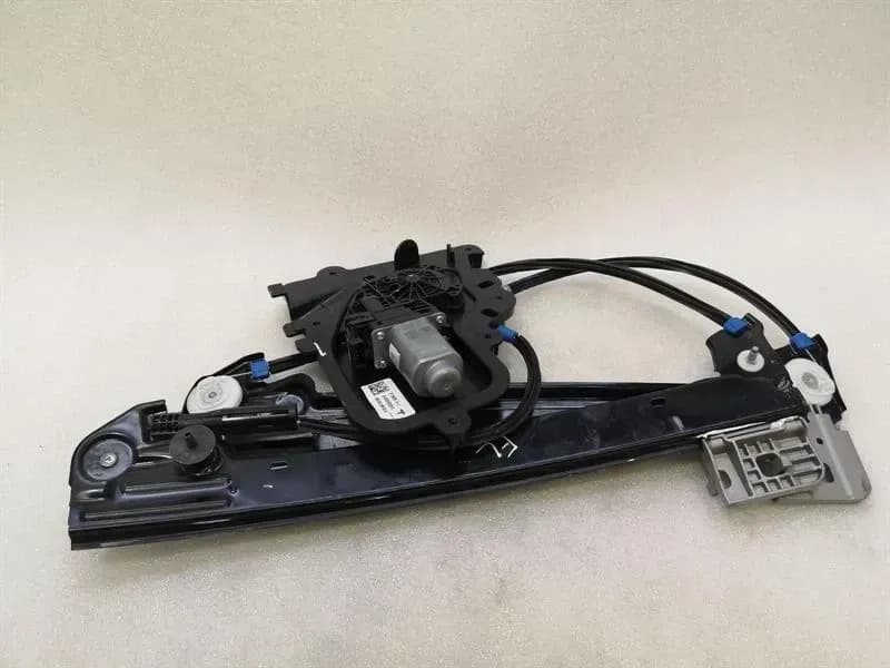TESLA Tesla Model 3 FLH Door Winder 1096620-14-J Front Left Window Regulator