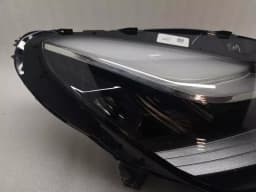 TESLA TESLA MODEL 3 STANDARD RANGE RIGHT HEADLIGHT 1077380-00-C RIGHT HAND DRIVE RHD — thumbnail 4