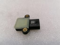 TESLA Tesla Model 3 STANDARD RANGE Door Sensor 08-407761-AB Tur Sensor — thumbnail 3
