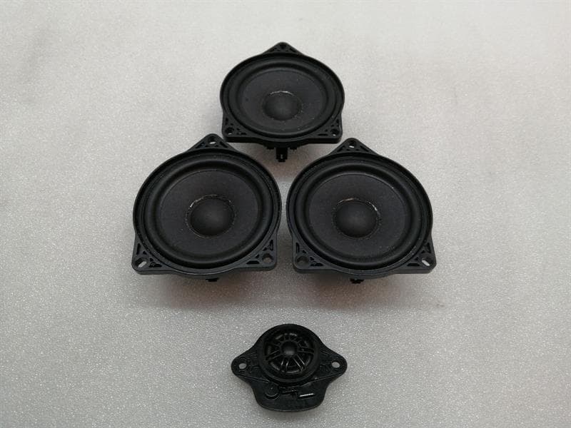 TESLA Tesla Model 3 Standard Range Speaker Set 10984401 Speaker Set