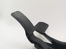 TESLA TESLA MODEL 3 STANDARD RANGE Pedal Assembly 1044692-00-D Gaspedal satz — thumbnail 3