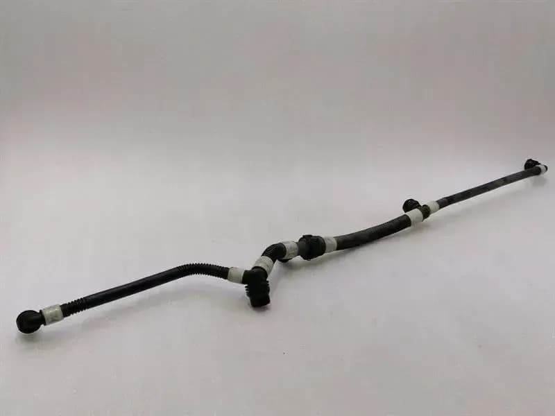 TESLA Tesla Model 3 Standard Range Cooling Pipe 1077576-00-E Coolant Hose