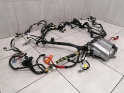 TESLA Tesla Model 3 Front Drive Module 1118182-00-K Front Control Unit — thumbnail 2