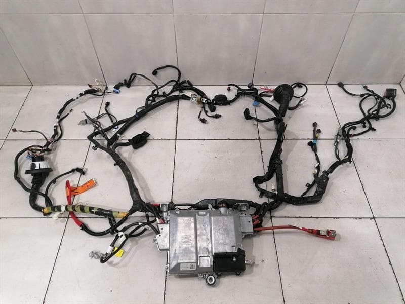 TESLA Tesla Model 3 Front Drive Module 1118182-00-K Front Control Unit
