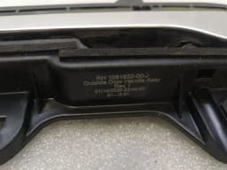 TESLA Tesla Model 3 Standard Range Door handle RRH 1081832-00-J door handle rear right — thumbnail 9