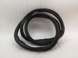 TESLA Tesla Model 3 Long Range Boat Lid Seal 1091069-00-E Deck Lid Seals — thumbnail 3