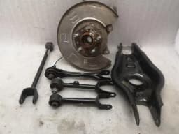 TESLA Tesla Model 3 RWD Right Rear Hub 1044416-00-G Wheel Bearing Housing Rear Right — thumbnail 1