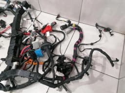 TESLA TESLA MODEL 3 FRONT COMPARTMENT WIRING LOOM 2567964-07-C RIGHT HAND DRIVE RHD — thumbnail 5
