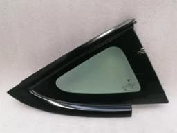 TESLA Tesla Model 3 Right Rear Quarter Glass 1514979-01-C Door Panel 1/4 Rear Right — thumbnail 1