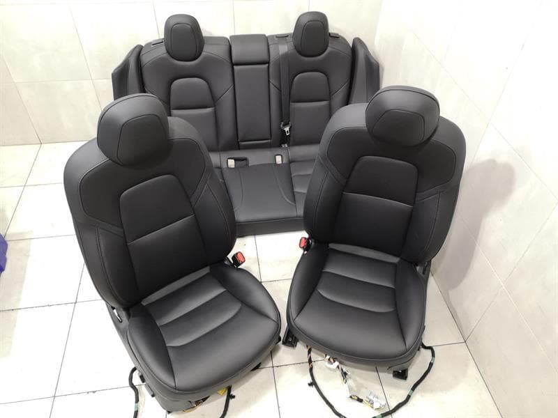 TESLA Tesla Model 3 Long Range Seat Interrior 7654322-01-D PUR BLACK Black RHD