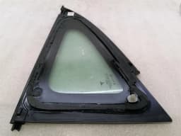 TESLA Tesla Model 3 Right Rear Quarter Glass 1514979-01-C Door Panel 1/4 Rear Right — thumbnail 5