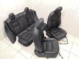 TESLA Tesla Model 3 Long Range Seat Interrior 7654322-01-D PUR BLACK Black RHD — thumbnail 2