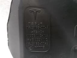 TESLA TESLA MODEL 3 LONG RANGE WASHER FLUID RESERVIOR 1643163-00-A RIGHT HAND DRIVE RHD — thumbnail 7
