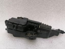 TESLA Tesla Model 3 LONG RANGE Boat Lock 1500397-00-E Tailgate Lock — thumbnail 2