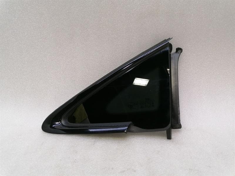 AUDI Audi E-tron GT Right Rear Quarter Glass 4J3845298E Door Window 1⁄4 Rear Right