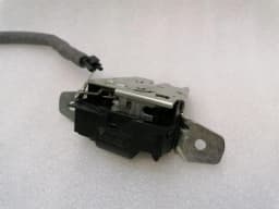 AUDI Audi E-Tron GT boat lock 9J1827447A tailgate lock — thumbnail 2