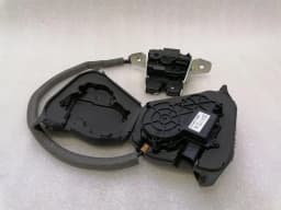 AUDI Audi E-Tron GT boat lock 9J1827447A tailgate lock — thumbnail 7