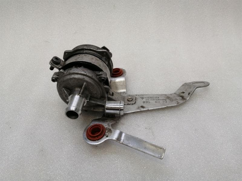 Audi E-Tron GT Additional Cooling Pump 9J1965567F Coolant Pump Pump